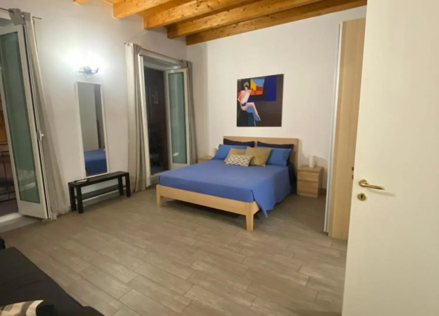 White House Theater Massimo Apartment Palermo
